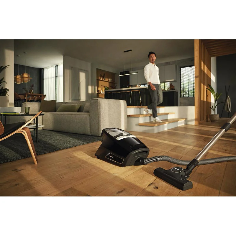 جاروبرقی میله مدل MIELE BOOST CX1