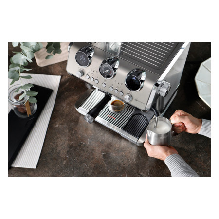 اسپرسوساز دلونگی مدل DELONGHI EC9885.M
